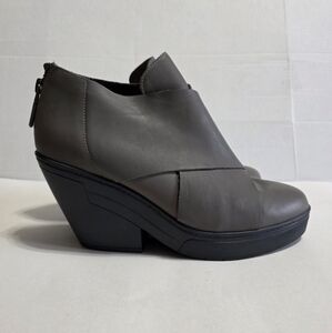 Eileen Fisher Cosmo Gray Back Zip Booties Sz 8